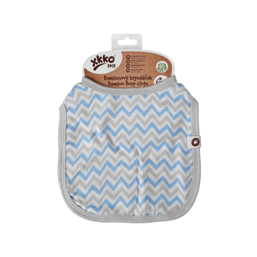 Bambusowy śliniak XKKO BMB - Scandinavian Baby Blue Chevron